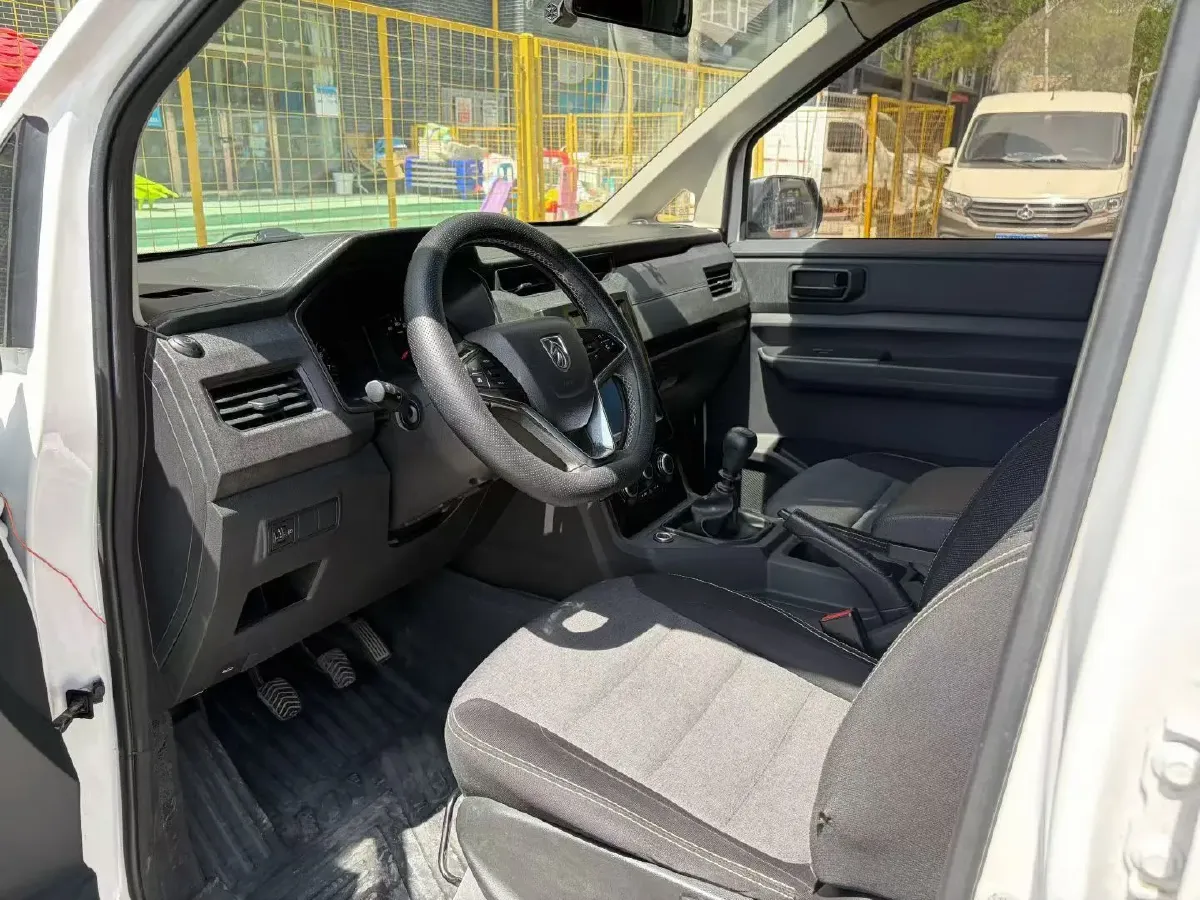 2019 WuLing HongGuang Plus 1.5T 147HP L4 6MT,autocango,china used car exporter,china ev exporter,chinese used car exporter,chinese used ev exporter