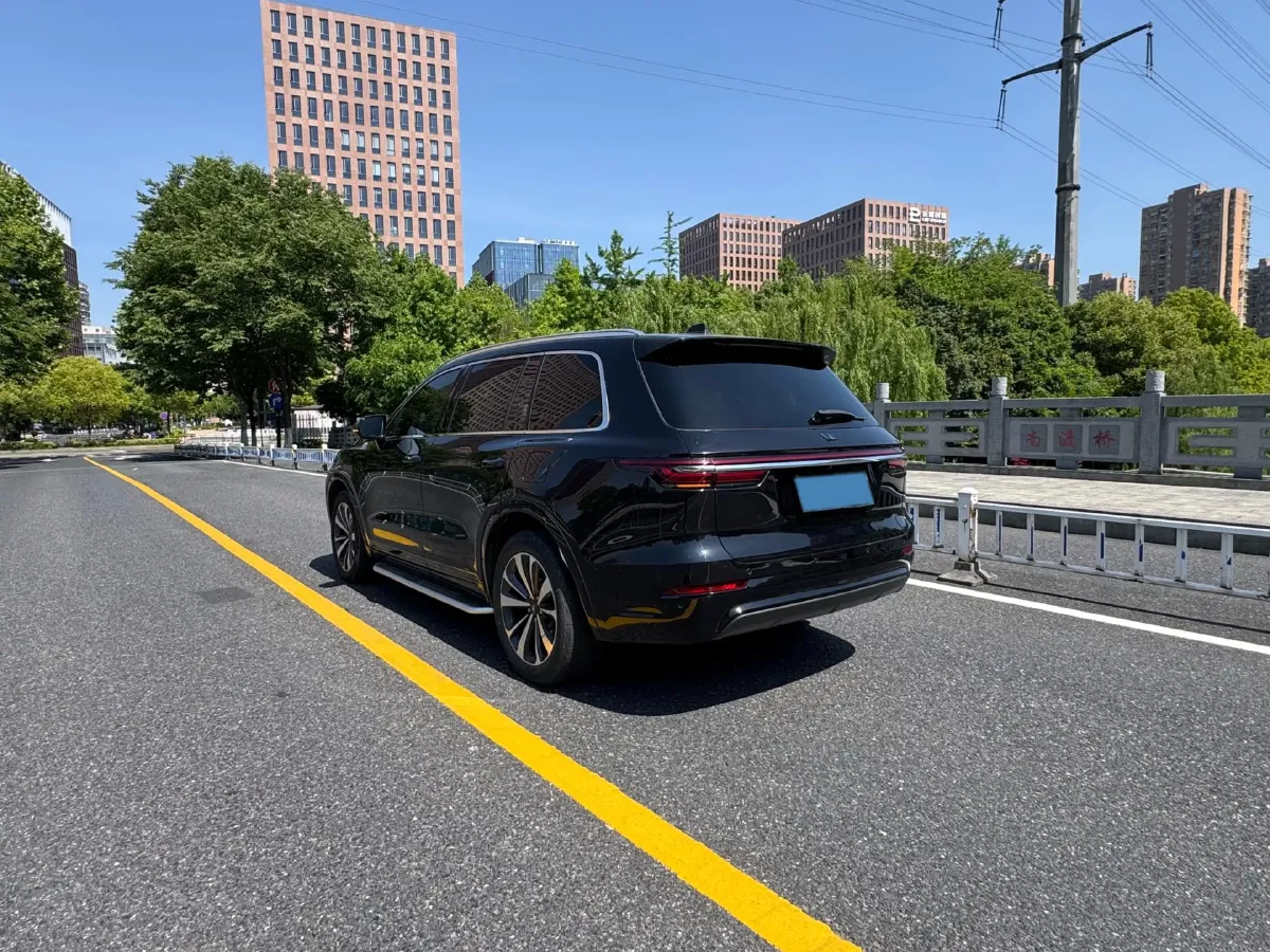 2020 Li ONE Range Extended 131HP REEV 40.5KWH,autocango,china used car exporter,china ev exporter,chinese used car exporter,chinese used ev exporter