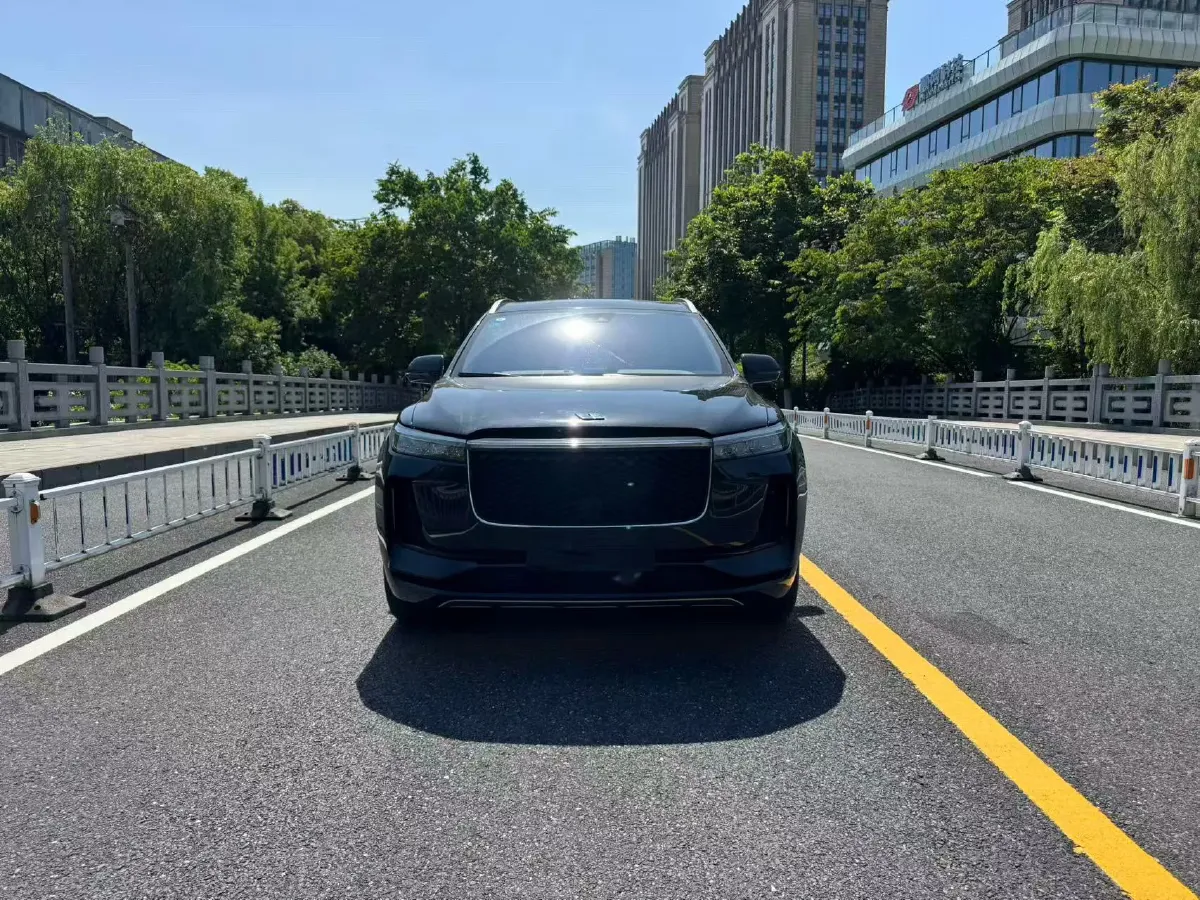 2020 Li ONE Range Extended 131HP REEV 40.5KWH,autocango,china used car exporter,china ev exporter,chinese used car exporter,chinese used ev exporter