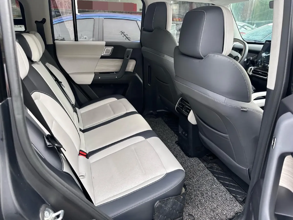 2024 Dongfeng RuiQi 7 2.0T 228HP L4 8AT,autocango,china used car exporter,china ev exporter,chinese used car exporter,chinese used ev exporter