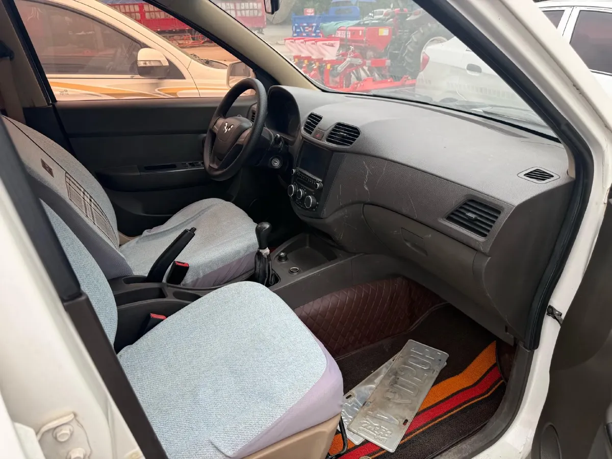 2016 WuLing HongGuang 1.5L 112HP L4 5MT,autocango,china used car exporter,china ev exporter,chinese used car exporter,chinese used ev exporter