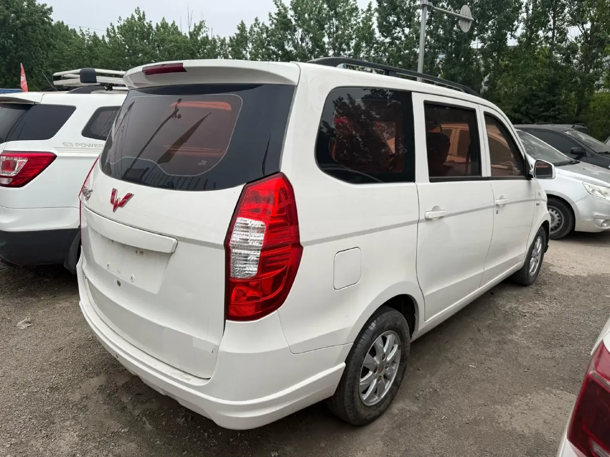 2016 WuLing HongGuang 1.5L 112HP L4 5MT,autocango,china used car exporter,china ev exporter,chinese used car exporter,chinese used ev exporter