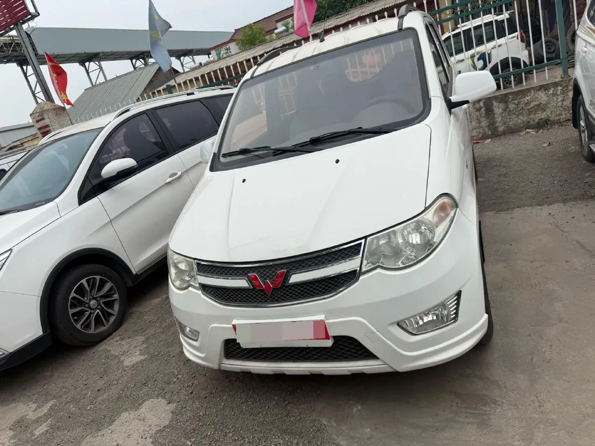 2016 WuLing HongGuang 1.5L 112HP L4 5MT,autocango,china used car exporter,china ev exporter,chinese used car exporter,chinese used ev exporter