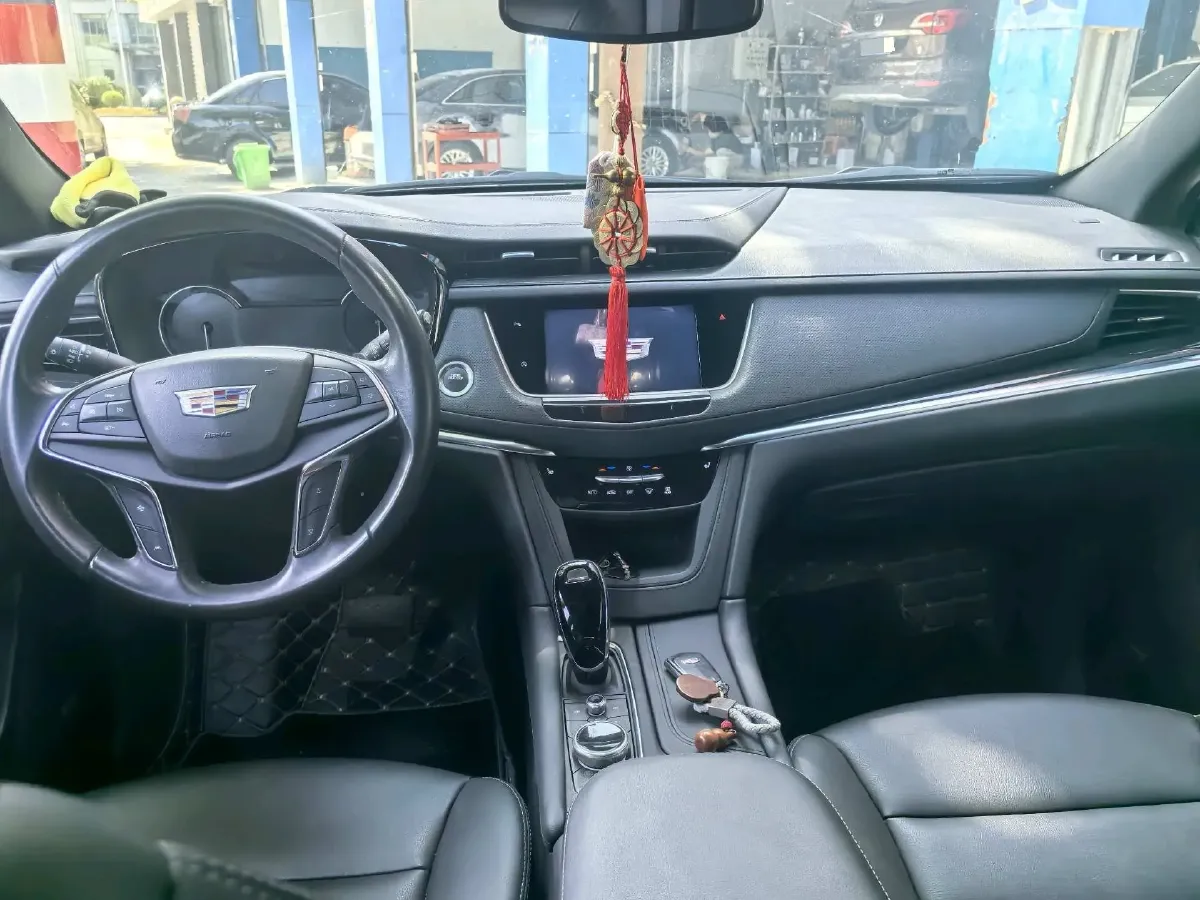 2022 Cadillac XT5 2.0T 237HP L4 9AT,autocango,china used car exporter,china ev exporter,chinese used car exporter,chinese used ev exporter