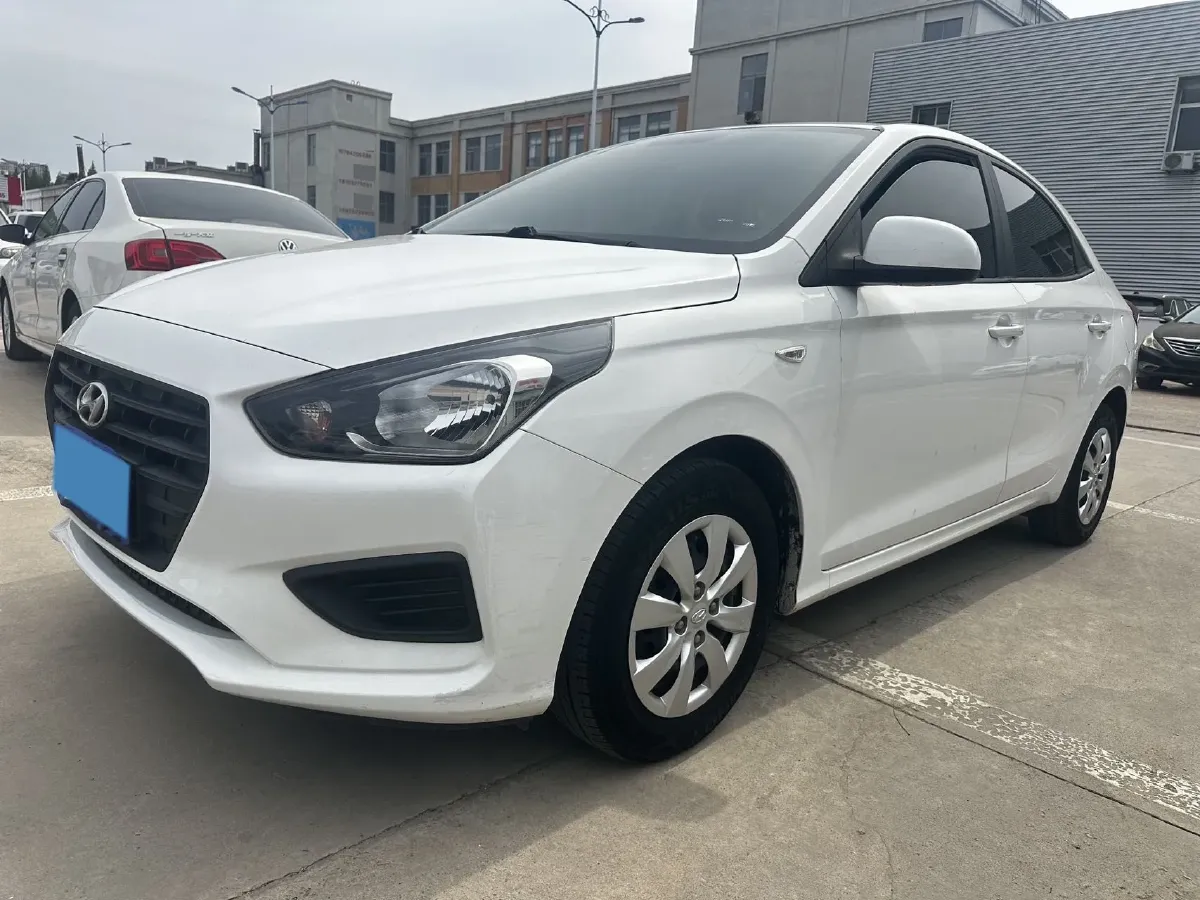 2017 Hyundai Reina 1.4L 95HP L4 5MT,autocango,china used car exporter,china ev exporter,chinese used car exporter,chinese used ev exporter