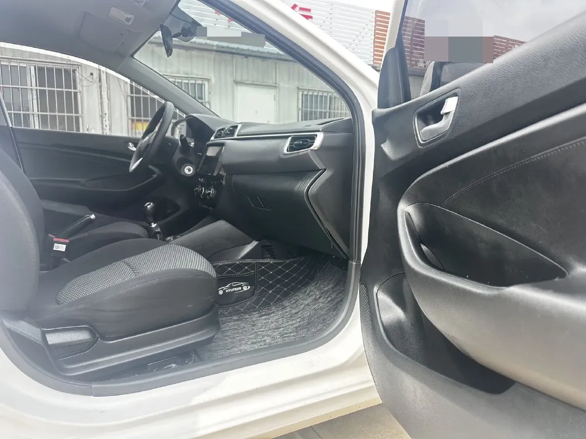 2017 Hyundai Reina 1.4L 95HP L4 5MT,autocango,china used car exporter,china ev exporter,chinese used car exporter,chinese used ev exporter