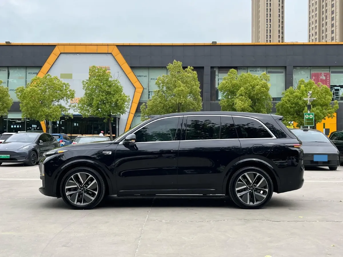 2024 Toyota Granvia 2.5L 189HP L4 E-CVT Hybrid,autocango,china used car exporter,china ev exporter,chinese used car exporter,chinese used ev exporter