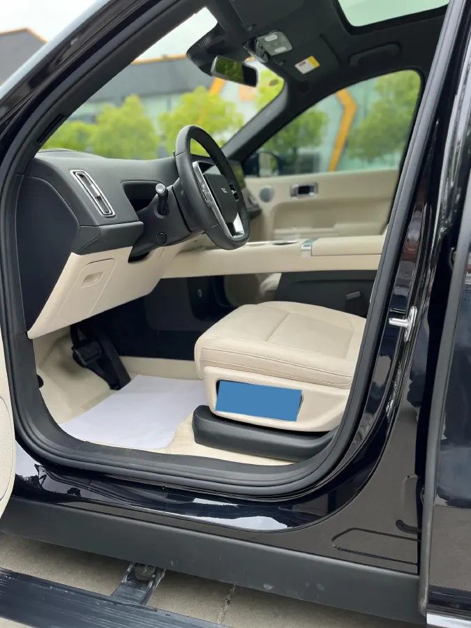 2024 Toyota Granvia 2.5L 189HP L4 E-CVT Hybrid,autocango,china used car exporter,china ev exporter,chinese used car exporter,chinese used ev exporter