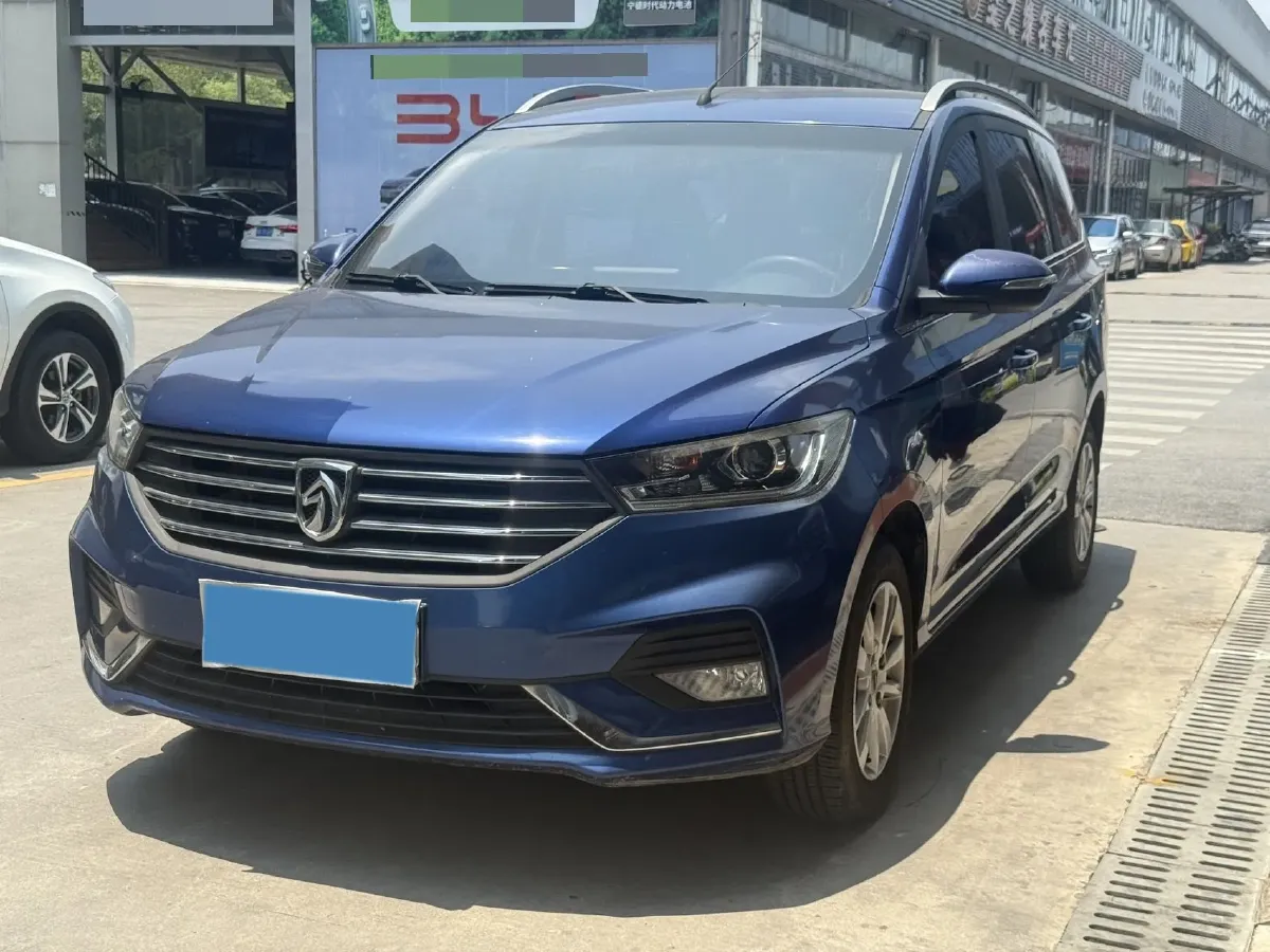 2018 BaoJun 360 1.5L 112HP L4 6MT,autocango,china used car exporter,china ev exporter,chinese used car exporter,chinese used ev exporter