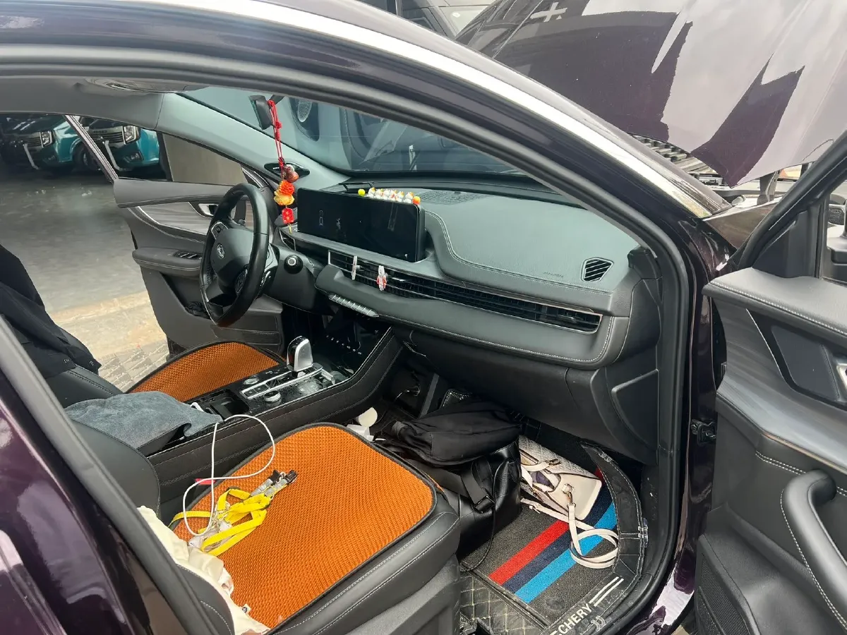 2021 Chery Tiggo 8 Plus 1.6T 197HP L4 7DCT,autocango,china used car exporter,china ev exporter,chinese used car exporter,chinese used ev exporter