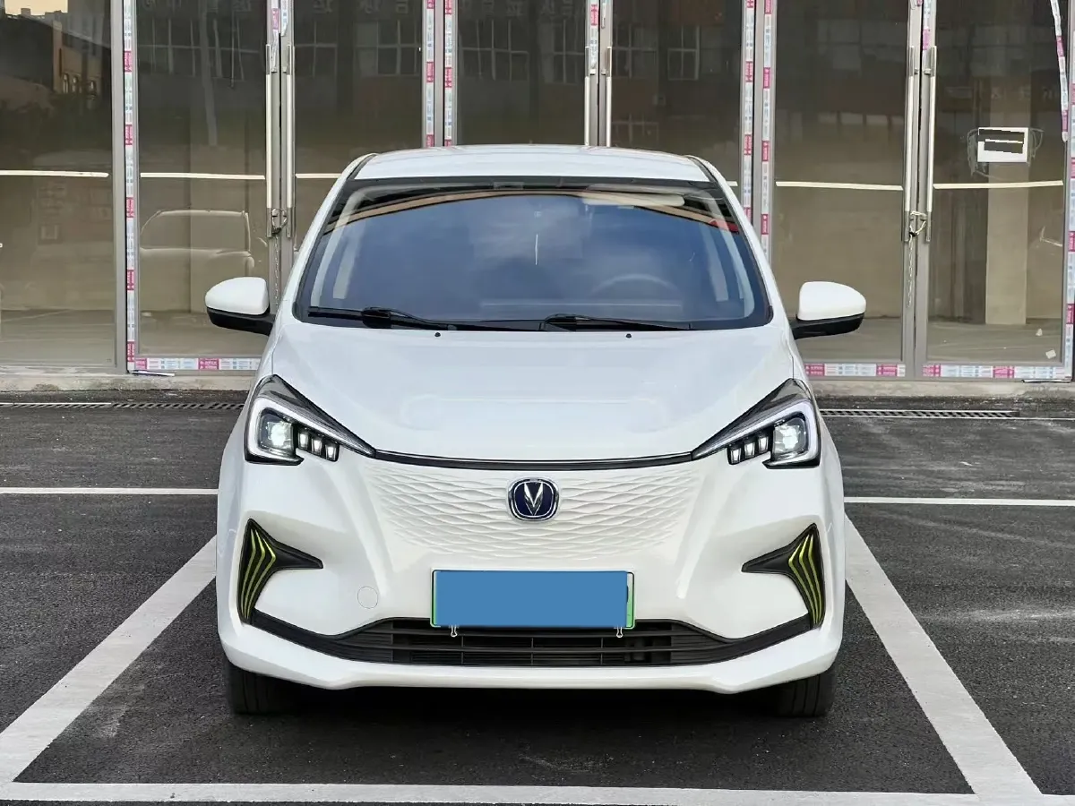 2022 ChangAn BenBen E-Star BEV 31.95KWH,autocango,china used car exporter,china ev exporter,chinese used car exporter,chinese used ev exporter