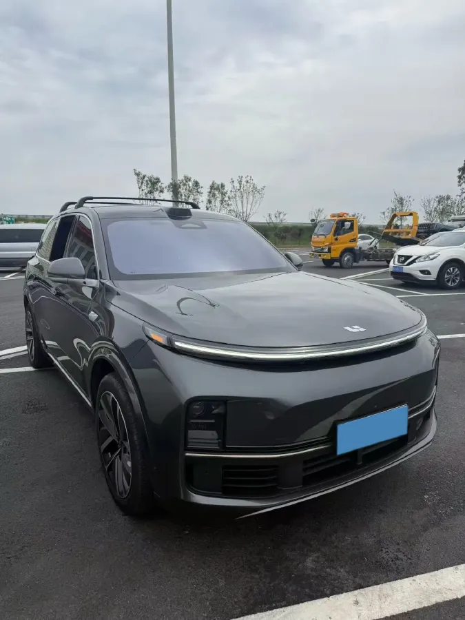 2022 Li L9 Range Extended 154HP REEV 42.6KWH,autocango,china used car exporter,china ev exporter,chinese used car exporter,chinese used ev exporter