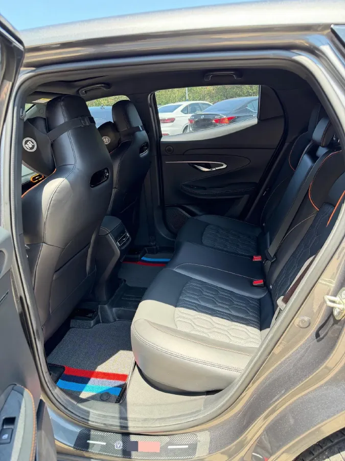 2022 ChangAn UNI-T 1.5T 188HP L4 7DCT,autocango,china used car exporter,china ev exporter,chinese used car exporter,chinese used ev exporter