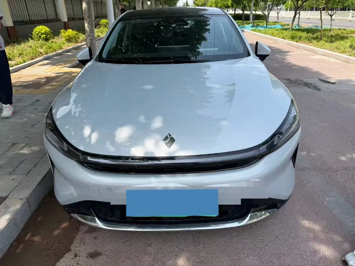2025 BaoJun XiangJing 1.5T 143HP L4 1DHT PHEV,autocango,china used car exporter,china ev exporter,chinese used car exporter,chinese used ev exporter