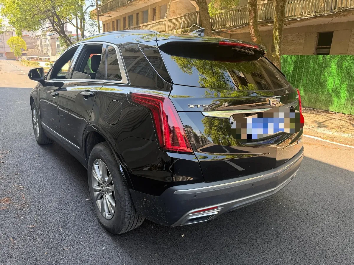 2022 Cadillac XT5 2.0T 237HP L4 9AT,autocango,china used car exporter,china ev exporter,chinese used car exporter,chinese used ev exporter
