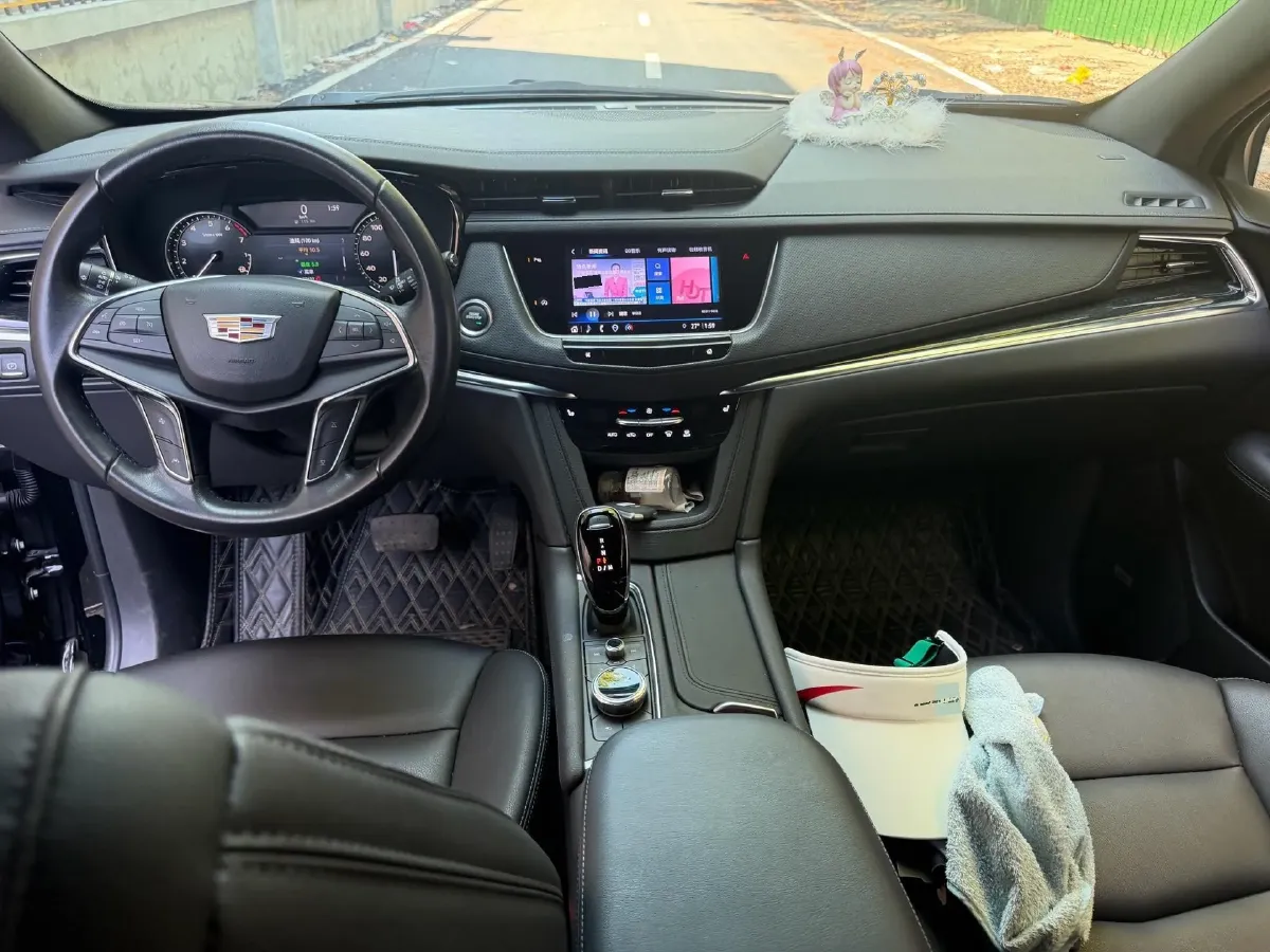 2022 Cadillac XT5 2.0T 237HP L4 9AT,autocango,china used car exporter,china ev exporter,chinese used car exporter,chinese used ev exporter