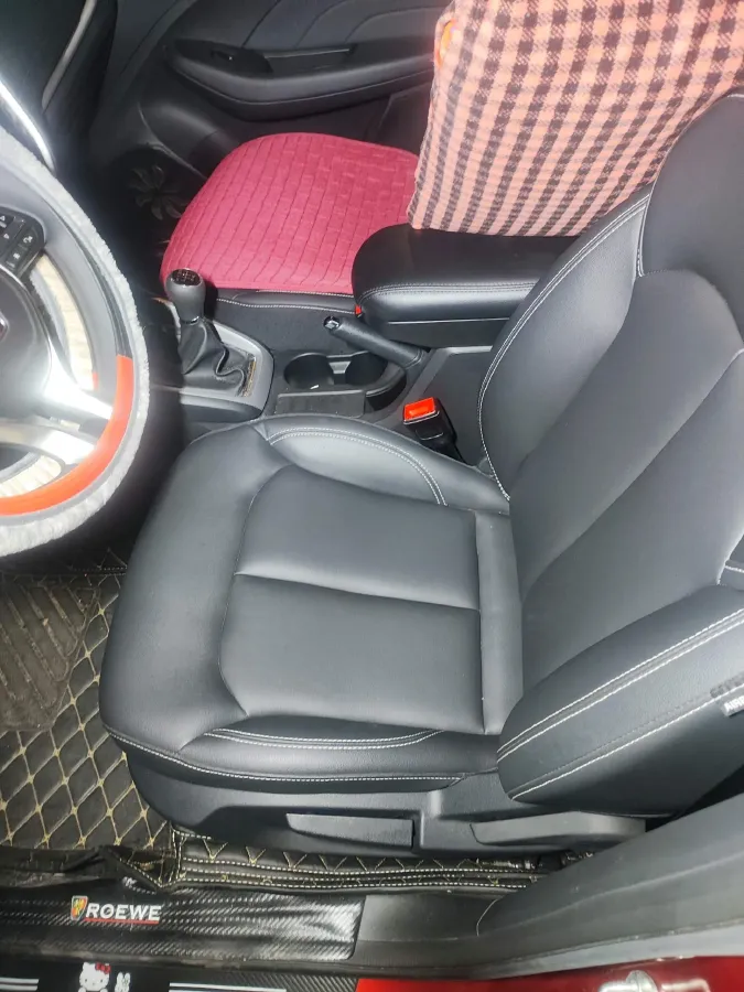 2020 Roewe RX3 1.6L 125HP L4 5MT,autocango,china used car exporter,china ev exporter,chinese used car exporter,chinese used ev exporter