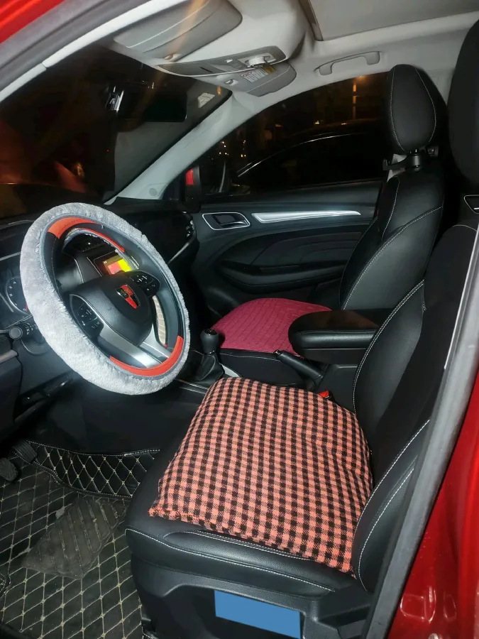 2020 Roewe RX3 1.6L 125HP L4 5MT,autocango,china used car exporter,china ev exporter,chinese used car exporter,chinese used ev exporter