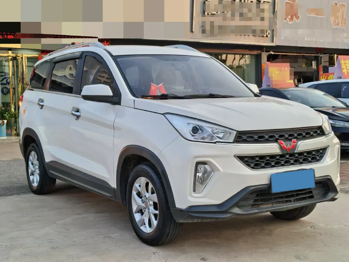 2019 WuLing HongGuang S3 1.5L 99HP L4 6MT,autocango,china used car exporter,china ev exporter,chinese used car exporter,chinese used ev exporter