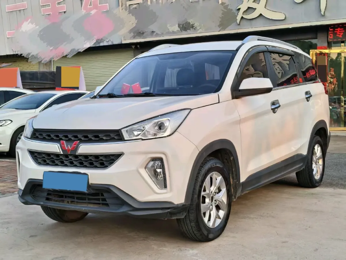 2019 WuLing HongGuang S3 1.5L 99HP L4 6MT,autocango,china used car exporter,china ev exporter,chinese used car exporter,chinese used ev exporter