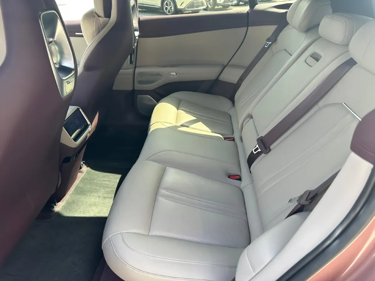 2025 MI YU7 BEV 101.7KWH,autocango,china used car exporter,china ev exporter,chinese used car exporter,chinese used ev exporter
