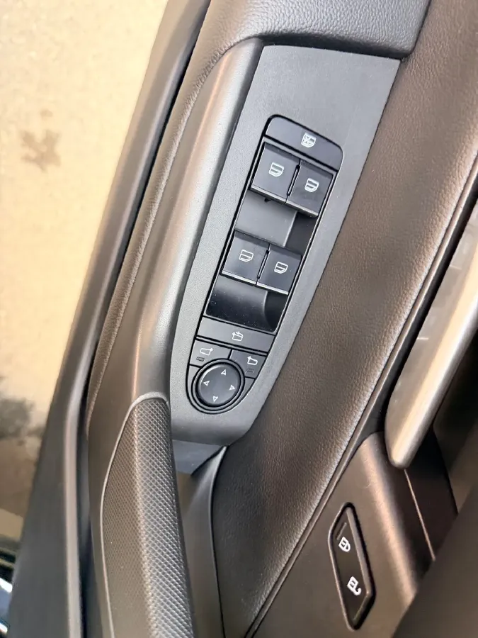 2023 Mazda CX-50 2.0L 155HP L4 6AT,autocango,china used car exporter,china ev exporter,chinese used car exporter,chinese used ev exporter