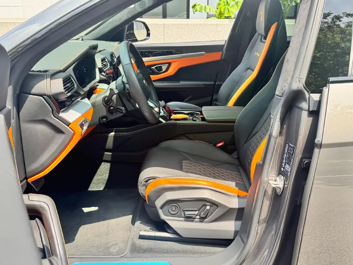 2023 Lamborghini Urus 4.0T 641HP V8 8AT,autocango,china used car exporter,china ev exporter,chinese used car exporter,chinese used ev exporter