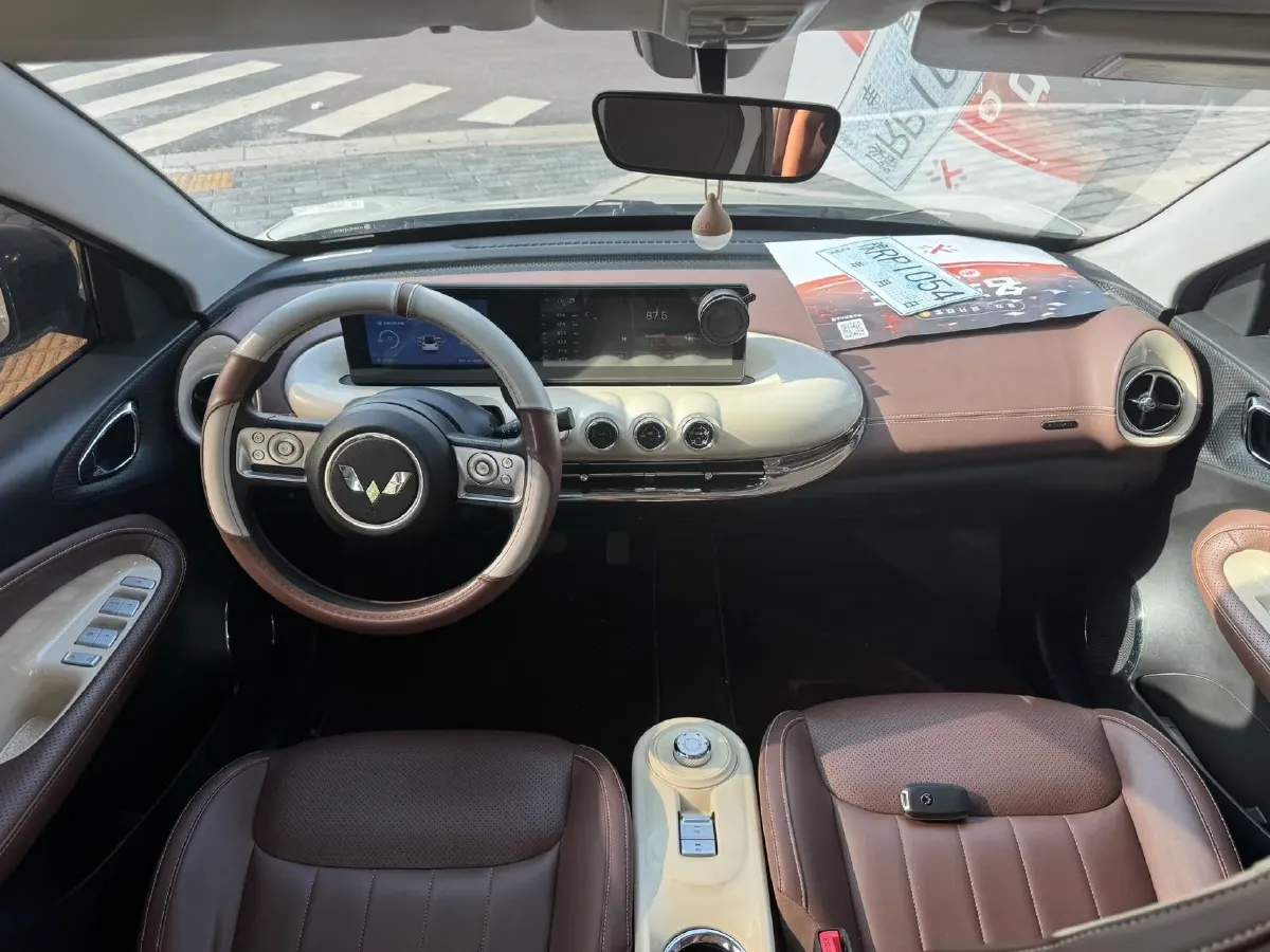 2023 WuLing BinGuo BEV 31.9KWH,autocango,china used car exporter,china ev exporter,chinese used car exporter,chinese used ev exporter