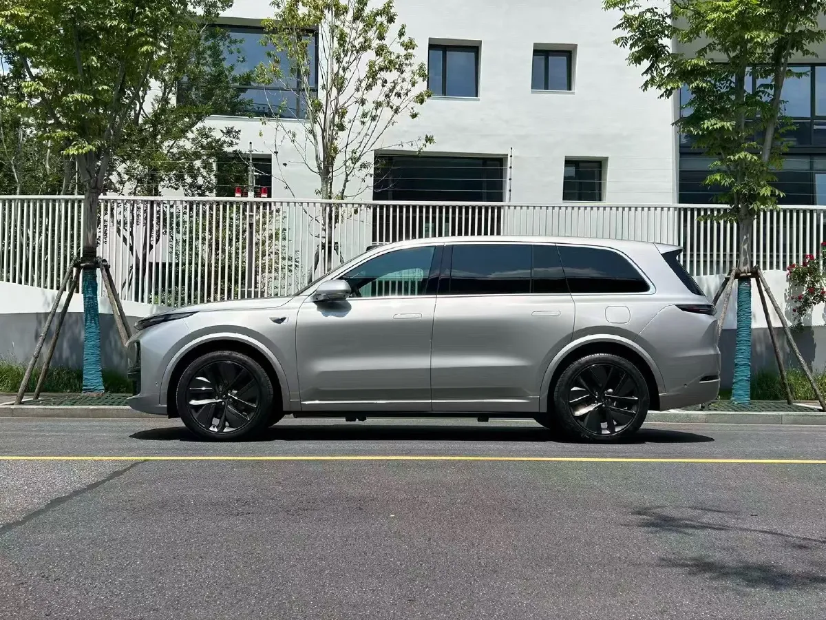 2022 Li L9 Range Extended 154HP REEV 42.6KWH,autocango,china used car exporter,china ev exporter,chinese used car exporter,chinese used ev exporter