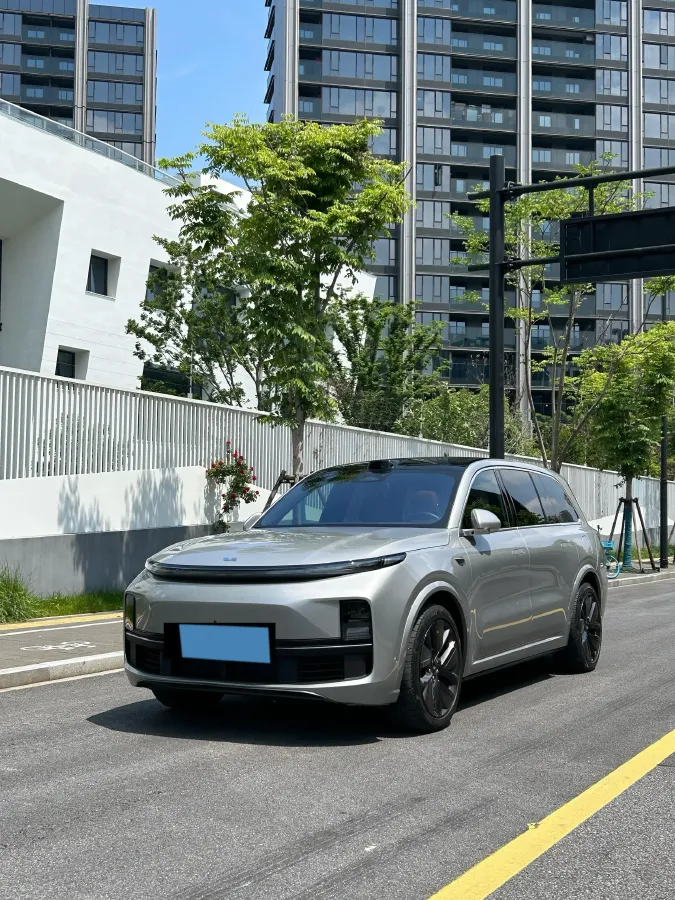 2022 Li L9 Range Extended 154HP REEV 42.6KWH,autocango,china used car exporter,china ev exporter,chinese used car exporter,chinese used ev exporter
