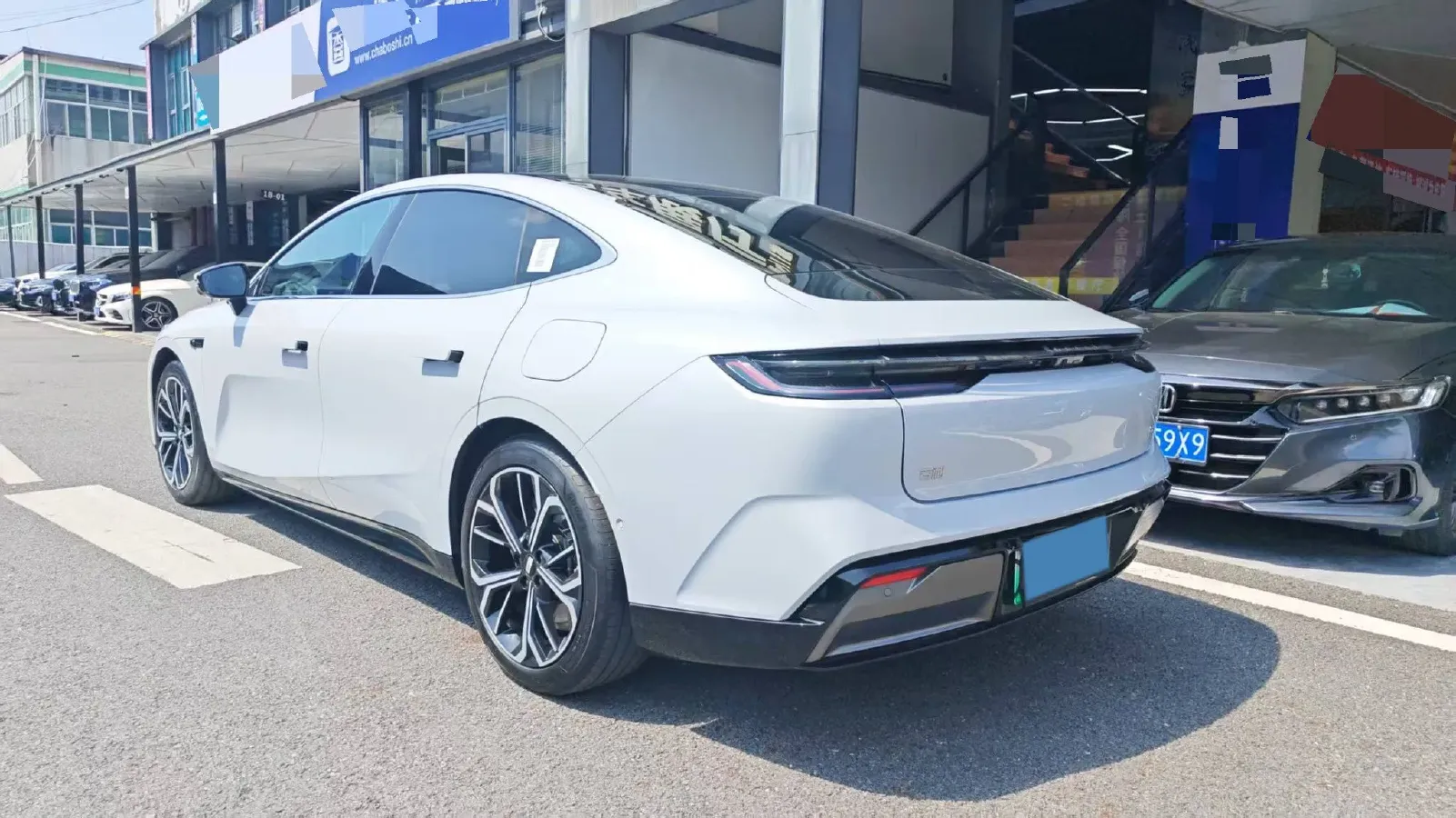 2025 Geely Galaxy E8 BEV 76KWH,autocango,china used car exporter,china ev exporter,chinese used car exporter,chinese used ev exporter