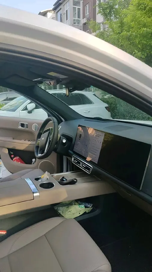2025 Li L6 Range Extended 154HP L4 REEV,autocango,china used car exporter,china ev exporter,chinese used car exporter,chinese used ev exporter