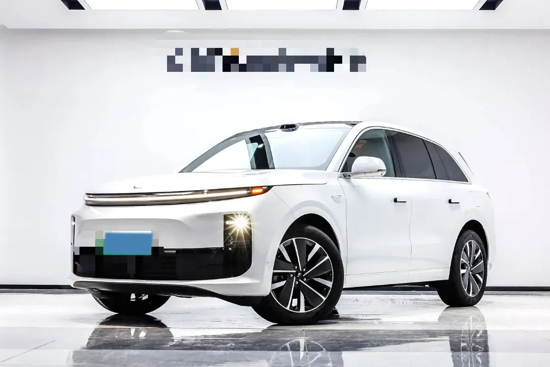 2025 Li L6 Range Extended 154HP L4 REEV,autocango,china used car exporter,china ev exporter,chinese used car exporter,chinese used ev exporter