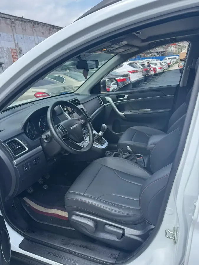 2019 Haval M6 1.5T 150HP L4 6MT,autocango,china used car exporter,china ev exporter,chinese used car exporter,chinese used ev exporter