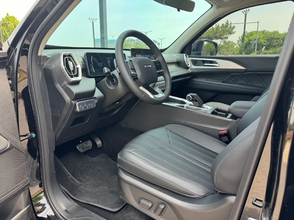 2025 Haval H5 2.0T 224HP L4 8AT,autocango,china used car exporter,china ev exporter,chinese used car exporter,chinese used ev exporter