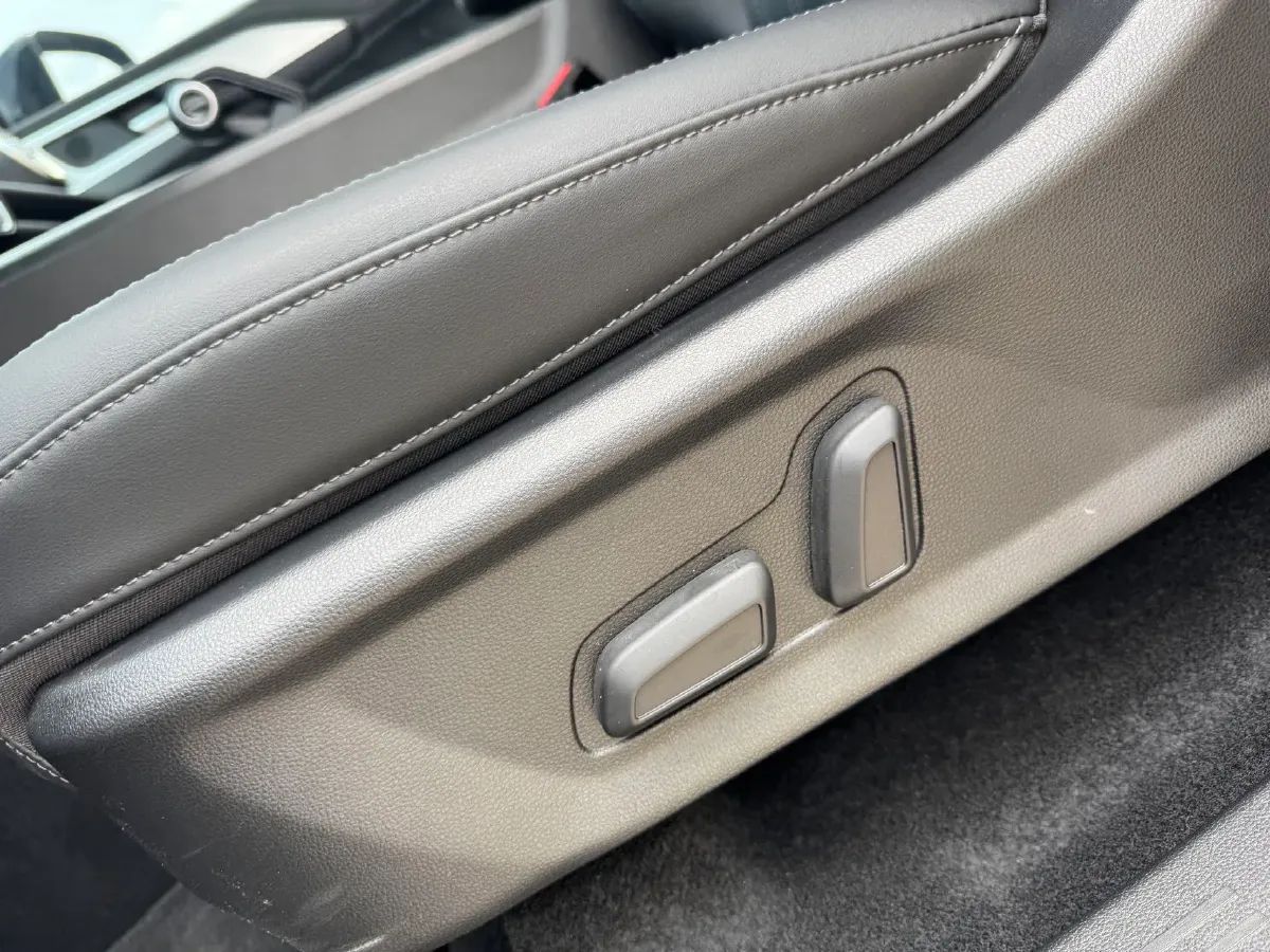 2025 Haval H5 2.0T 224HP L4 8AT,autocango,china used car exporter,china ev exporter,chinese used car exporter,chinese used ev exporter