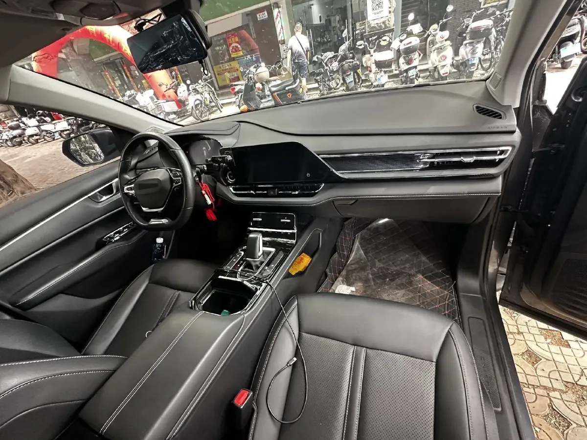 2020 WuLing KaiJie 1.5T 147HP L4 CVT,autocango,china used car exporter,china ev exporter,chinese used car exporter,chinese used ev exporter