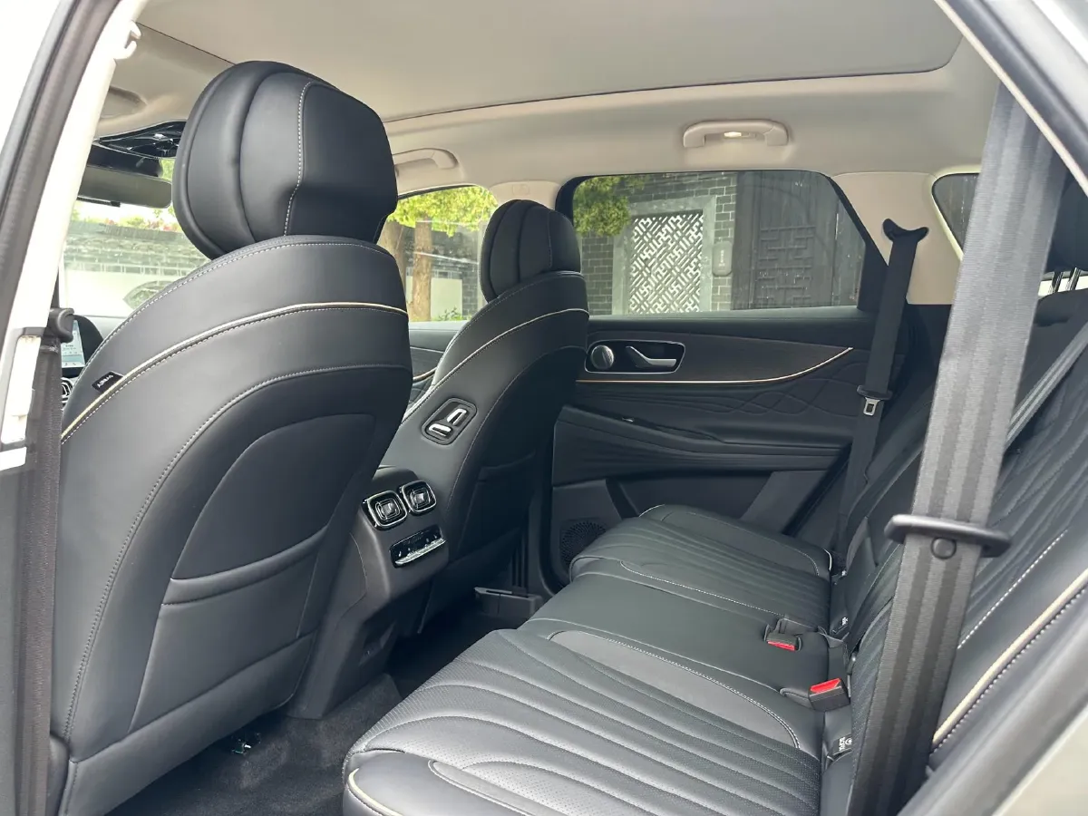 2023 Chery Tiggo 9 2.0T 261HP L4 7DCT,autocango,china used car exporter,china ev exporter,chinese used car exporter,chinese used ev exporter