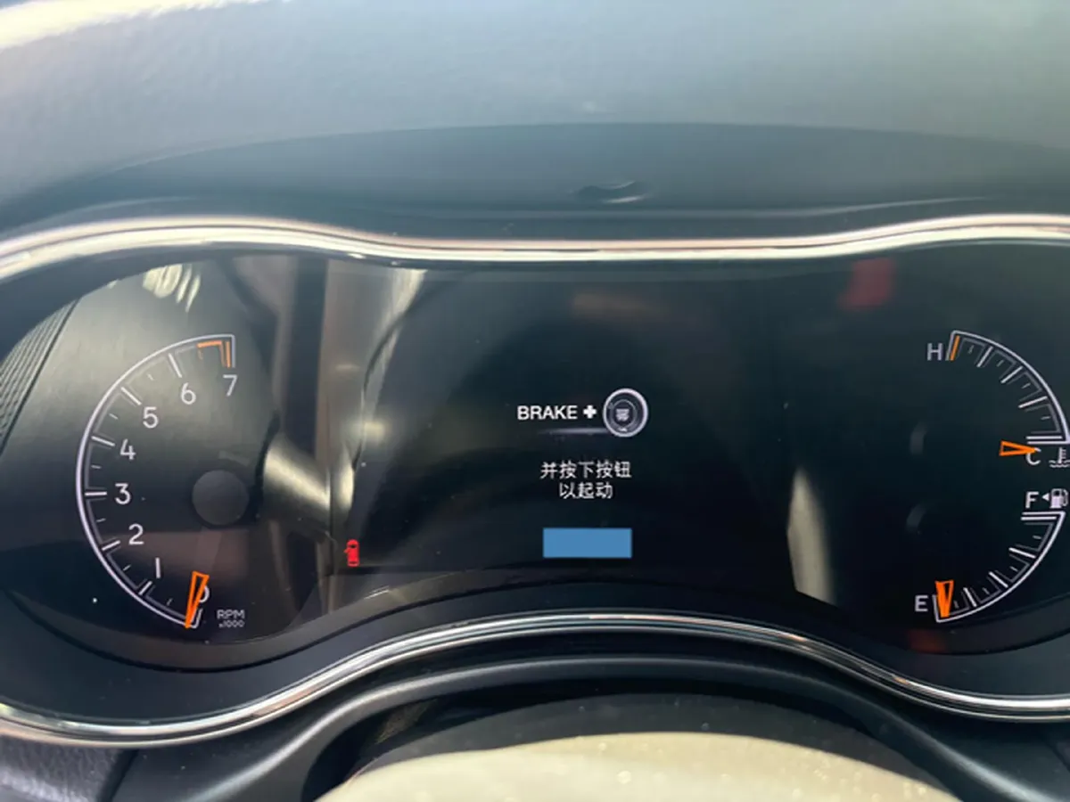 2020 Jeep Grand Cherokee 3.0L 234HP V6 8AT,autocango,china used car exporter,china ev exporter,chinese used car exporter,chinese used ev exporter