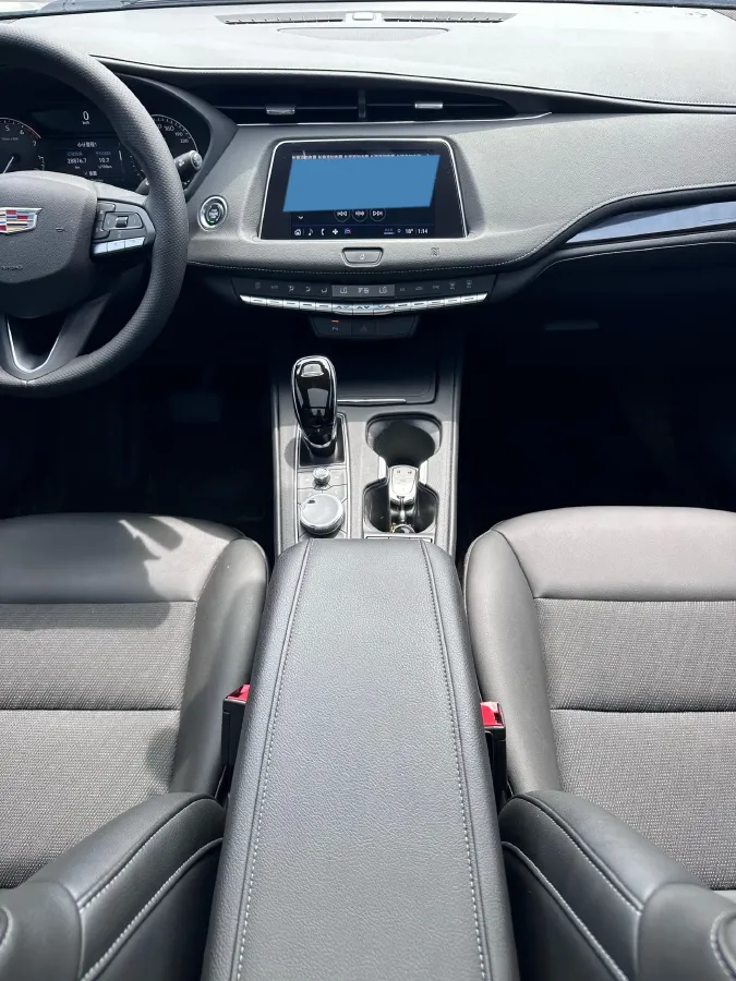 2020 Cadillac XT4 2.0T 241HP L4 9AT,autocango,china used car exporter,china ev exporter,chinese used car exporter,chinese used ev exporter