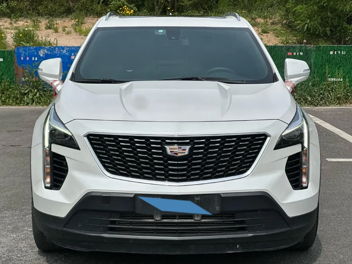 2020 Cadillac XT4 2.0T 241HP L4 9AT,autocango,china used car exporter,china ev exporter,chinese used car exporter,chinese used ev exporter
