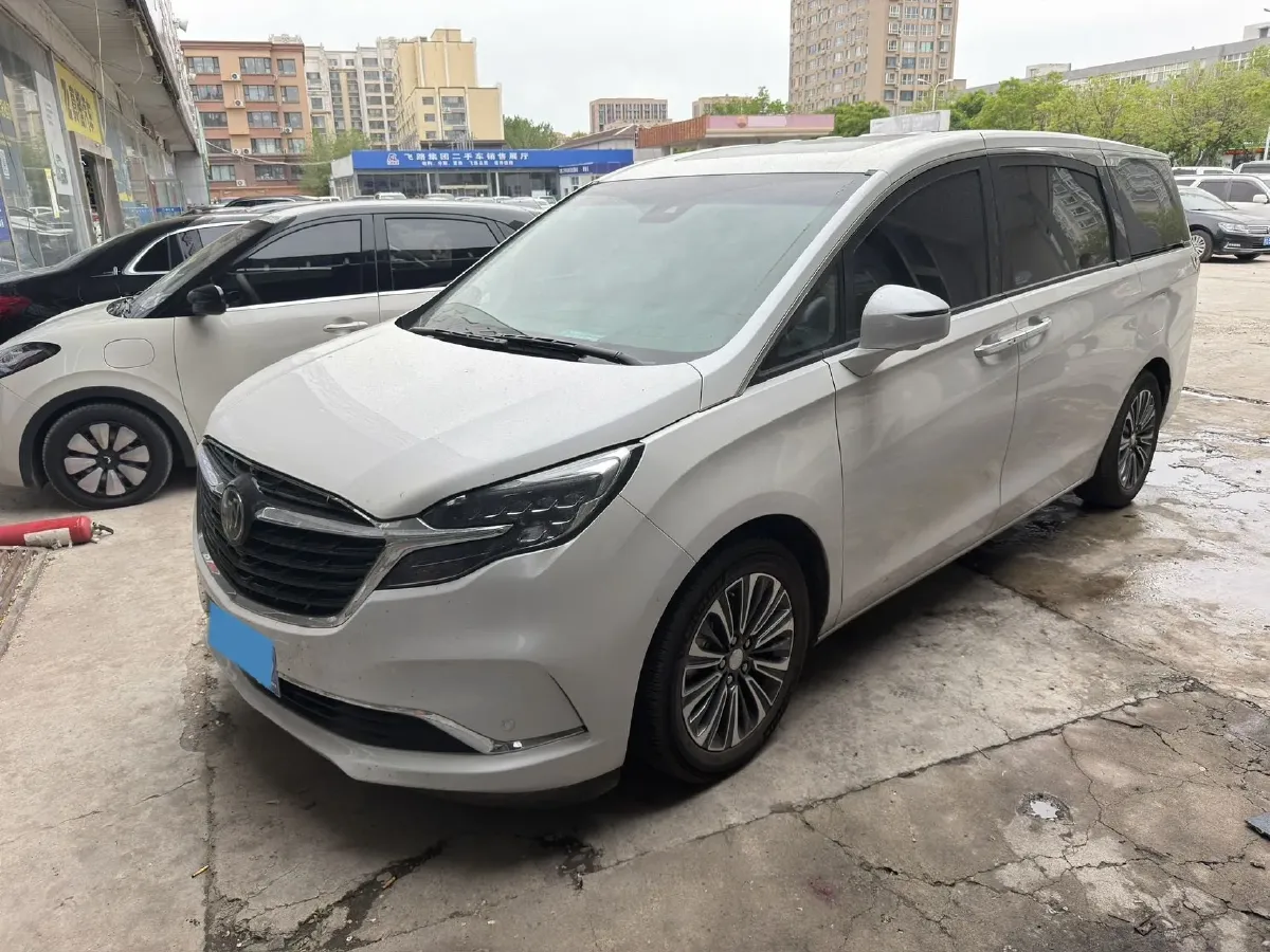 2022 Buick GL8 2.0T 237HP L4 9AT,autocango,china used car exporter,china ev exporter,chinese used car exporter,chinese used ev exporter