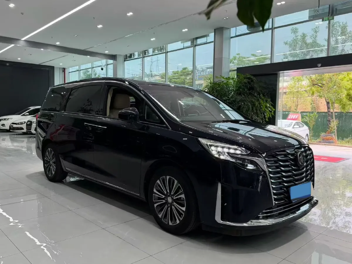 2023 Buick GL8 2.0T 237HP L4 9AT,autocango,china used car exporter,china ev exporter,chinese used car exporter,chinese used ev exporter