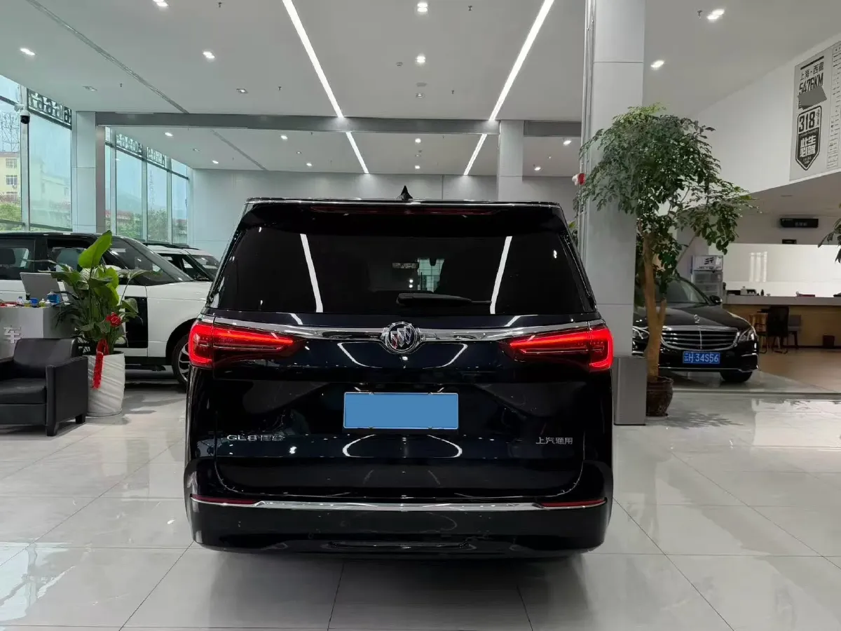 2023 Buick GL8 2.0T 237HP L4 9AT,autocango,china used car exporter,china ev exporter,chinese used car exporter,chinese used ev exporter