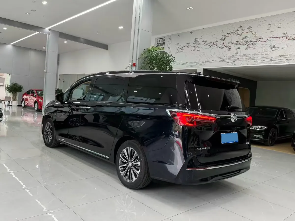 2023 Buick GL8 2.0T 237HP L4 9AT,autocango,china used car exporter,china ev exporter,chinese used car exporter,chinese used ev exporter