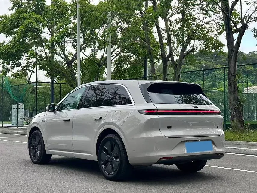 2024 Li L6 Range Extended 154HP L4 REEV 36.8KWH,autocango,china used car exporter,china ev exporter,chinese used car exporter,chinese used ev exporter