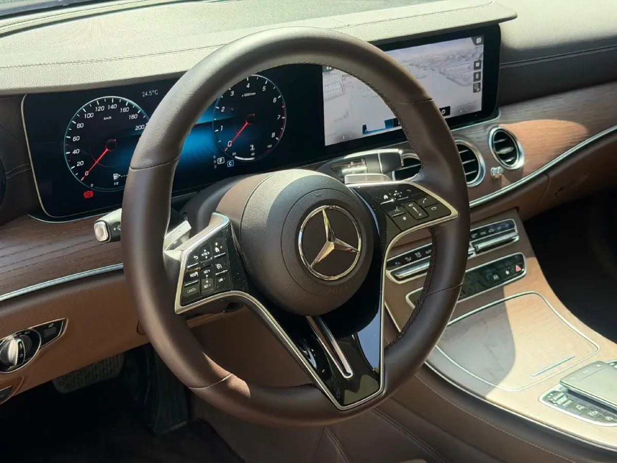 2022 Mercedes-Benz GLC Class 2.0T 258HP L4 9AT,autocango,china used car exporter,china ev exporter,chinese used car exporter,chinese used ev exporter