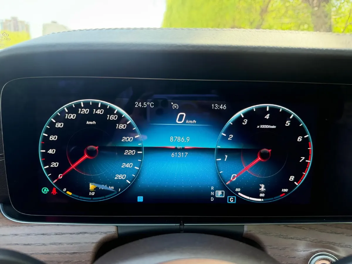 2022 Mercedes-Benz GLC Class 2.0T 258HP L4 9AT,autocango,china used car exporter,china ev exporter,chinese used car exporter,chinese used ev exporter