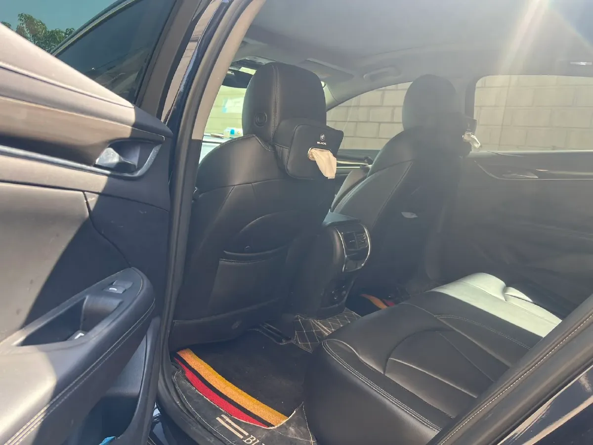 2021 Buick Larcosse 2.0T 237HP L4 9AT,autocango,china used car exporter,china ev exporter,chinese used car exporter,chinese used ev exporter