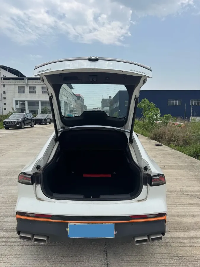 2024 ChangAn UNI-V 1.5T 188HP L4 7DCT,autocango,china used car exporter,china ev exporter,chinese used car exporter,chinese used ev exporter